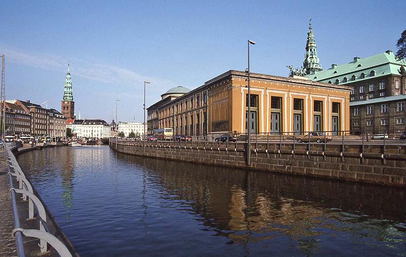 WT 1800 236-26 Denmark.jpg